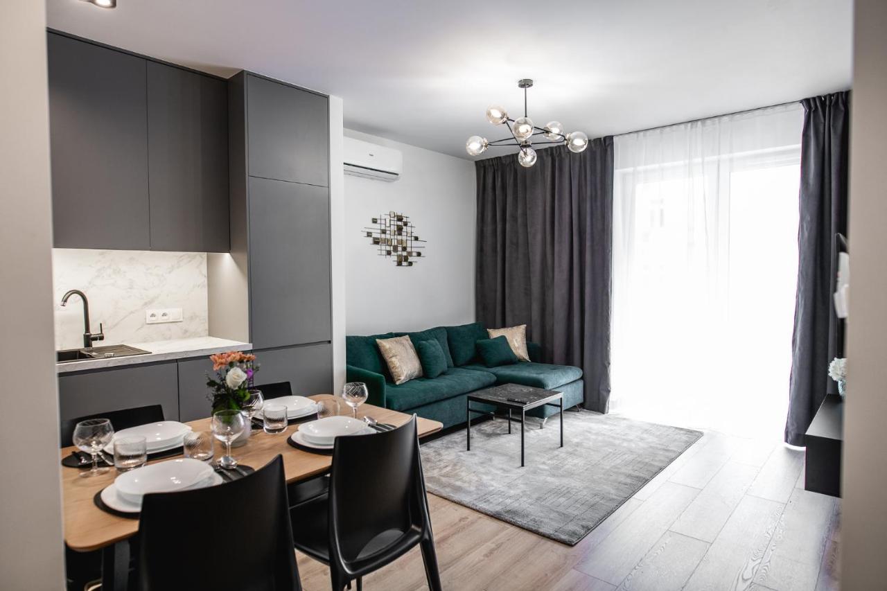 Mkm Apartments Lublin Buitenkant foto