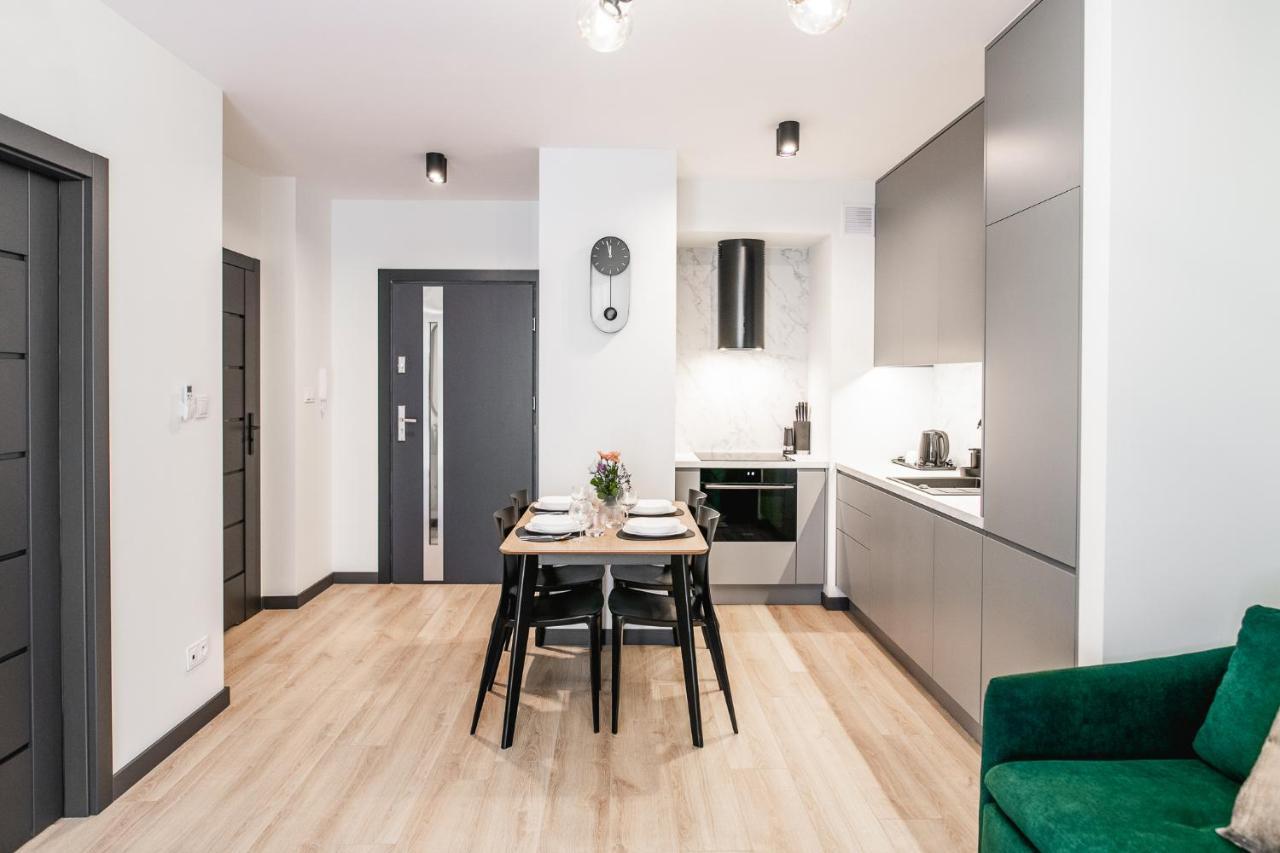 Mkm Apartments Lublin Buitenkant foto