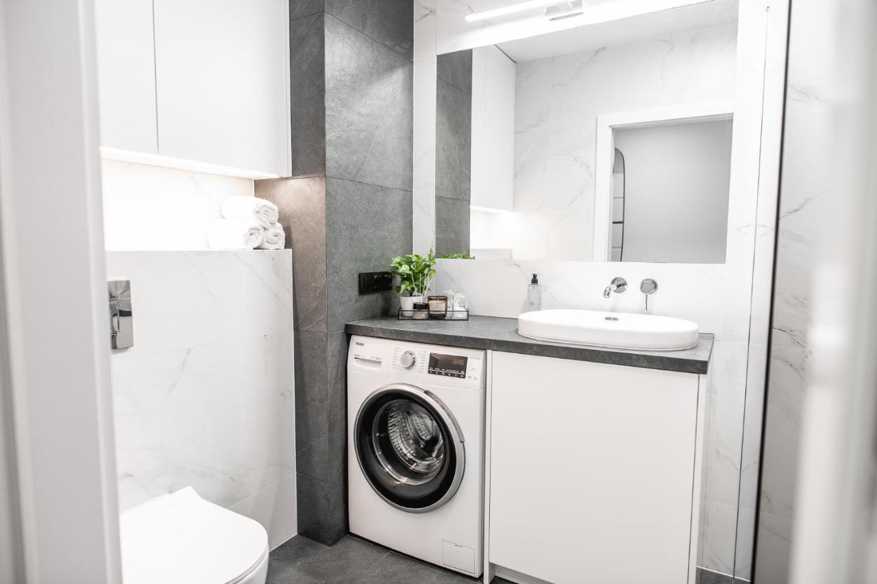 Mkm Apartments Lublin Buitenkant foto