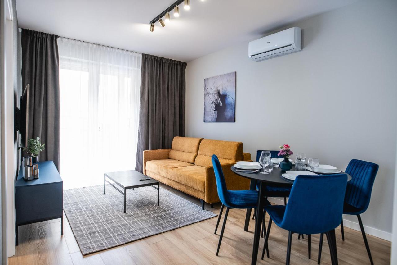 Mkm Apartments Lublin Buitenkant foto