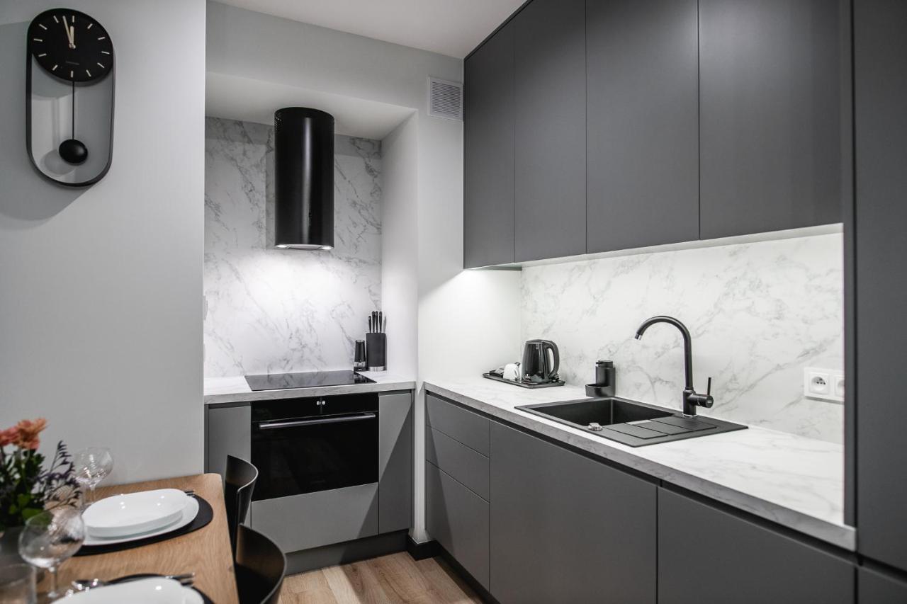 Mkm Apartments Lublin Buitenkant foto